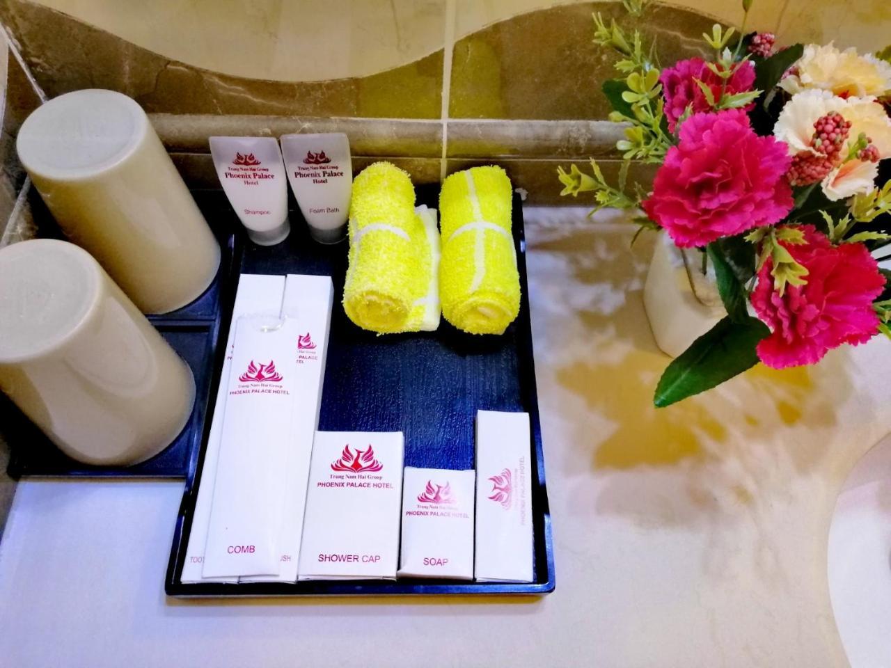 Phoenix Palace Hotel Hanoi & Spa Exteriör bild