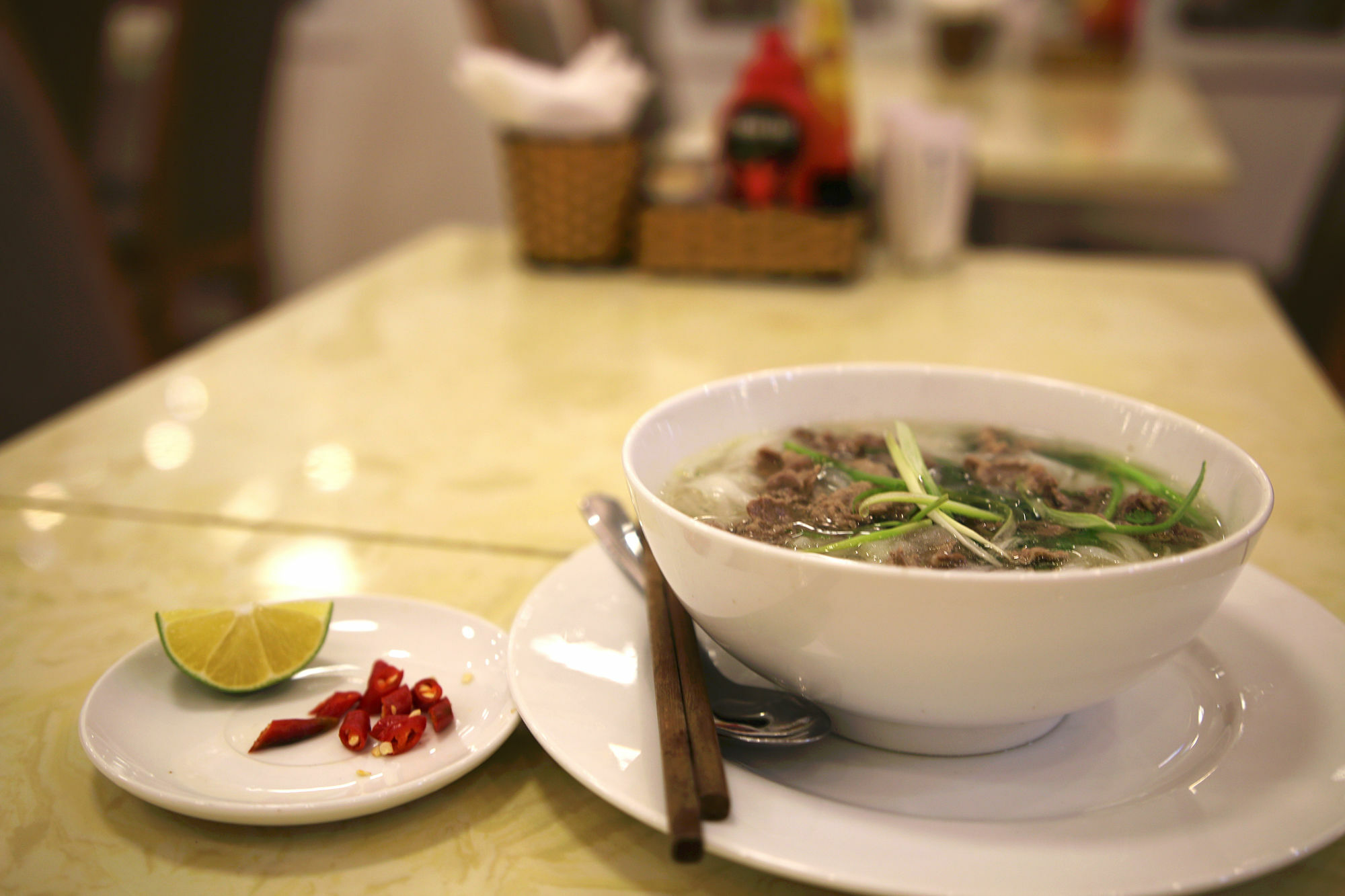 Phoenix Palace Hotel Hanoi & Spa Exteriör bild
